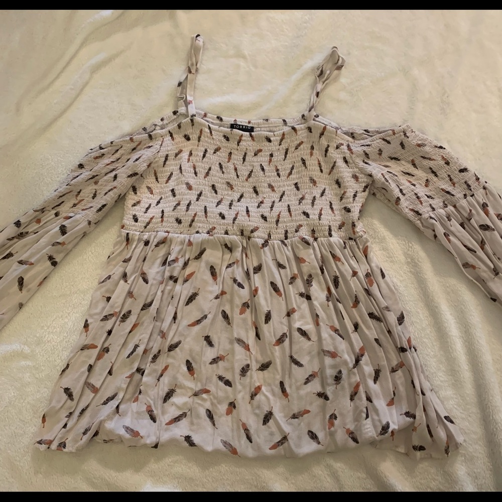 Torrid off the shoulder feather top